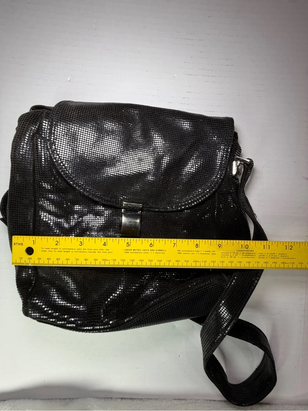 David Dart sleek black